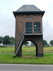 Het trafohuisje in de Ooijpolder bij Ubbergen