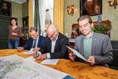 Baakse Beek - Ondertekening-van-de-intentieverklaring-door-gemeente-provincie-en-waterschap