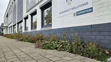 Bedrijfspand met vergroening
